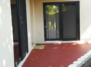 3876 Victoria Dr, West Palm Beach, FL 33406