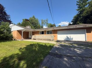 62 Ridge Avenue, Claremont, NH 03743