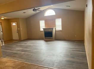 6843 NW Willow Springs Dr, Lawton, OK 73505