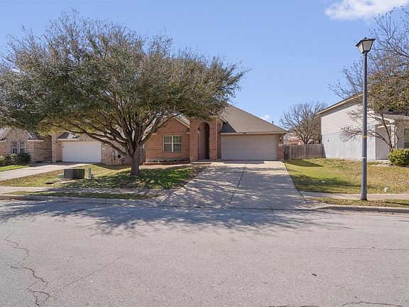 3rd image of 2801 Kickapoo Cavern Dr