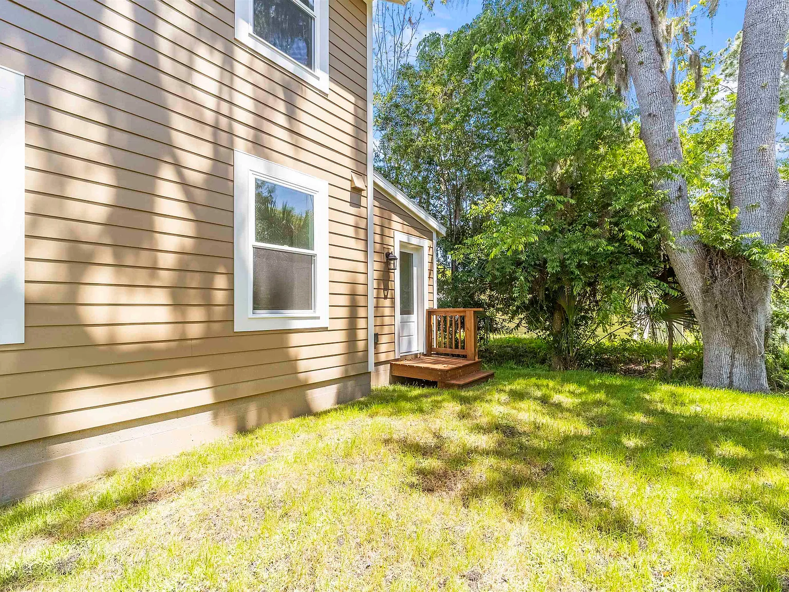 2 bed, 1.5 bath, 1248 sqft, $1,975 — Photo 4