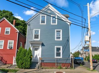 34 Pinkham St, Lynn, MA 01902