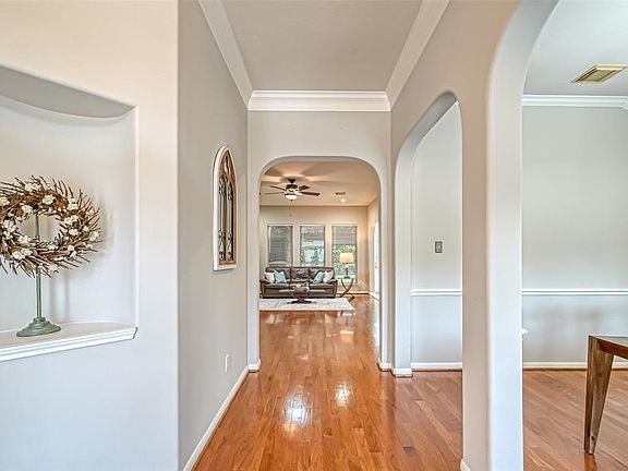 4th image of 4006 Lime Creek Dr