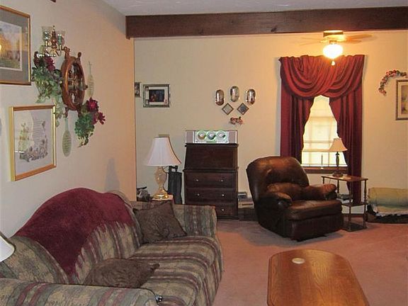5th image of 538 Janet Dr