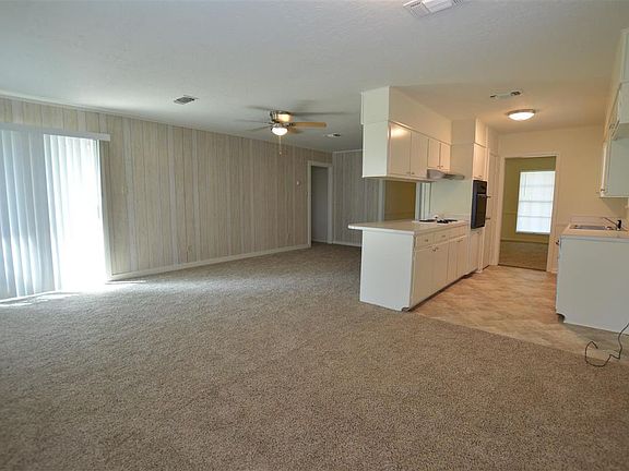 2nd image of 141 Rosine St