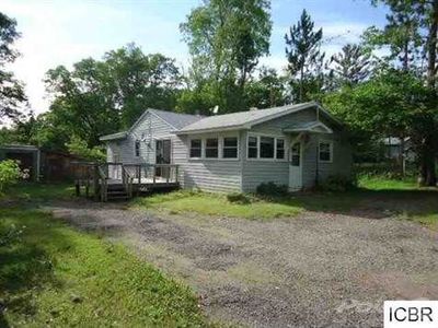 1373 Autumn Ln, Bovey, MN, 55709