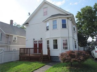 10 Chestnut St, Pawtucket, RI 02860