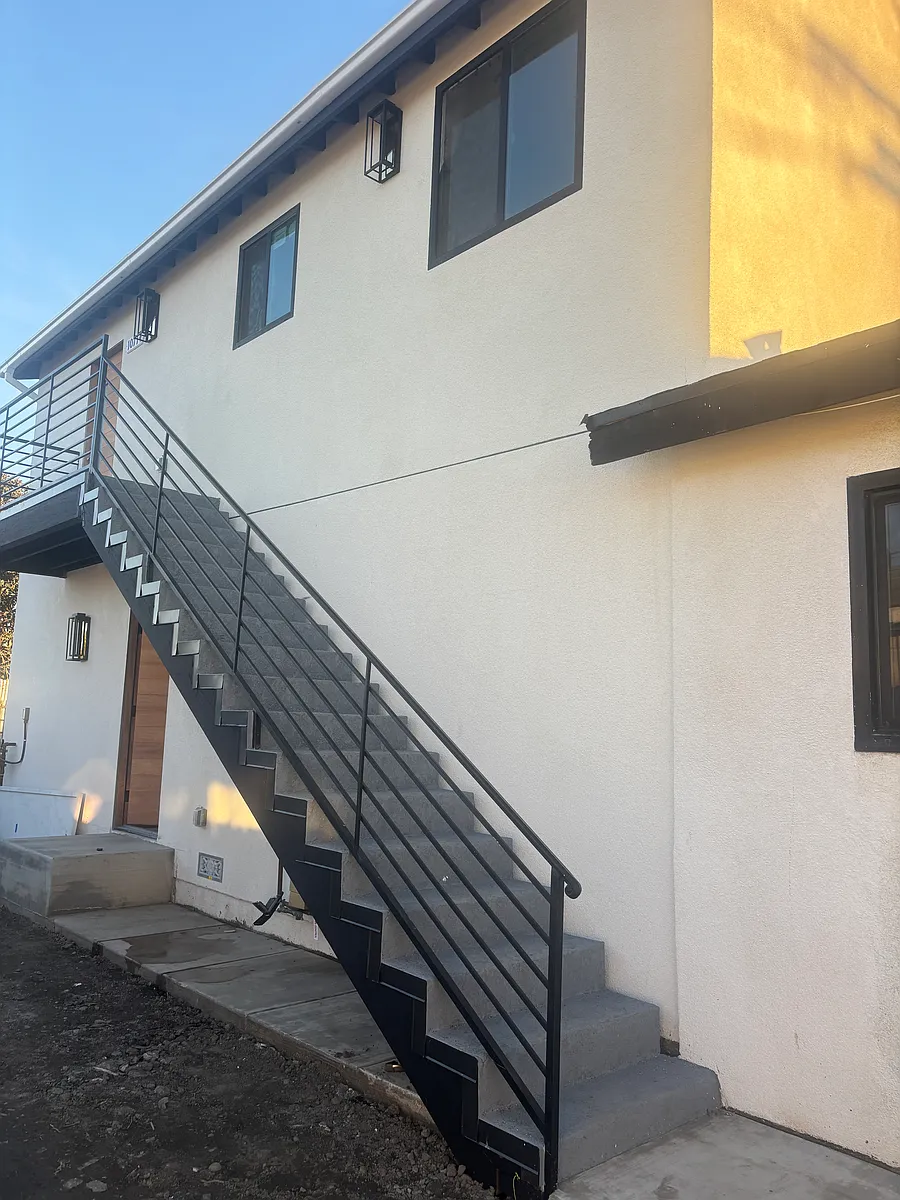 Building Photo - 10714 Stanford Ave
