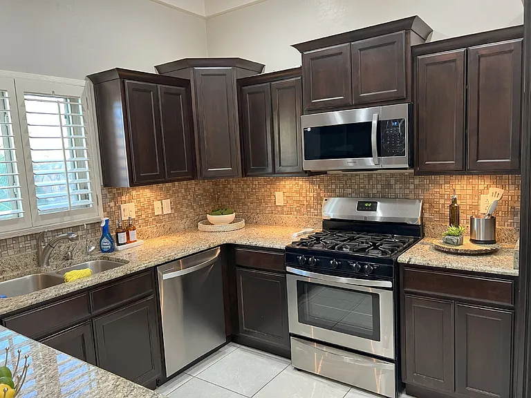 14258 Loma Esmeralda Dr — Photo 5