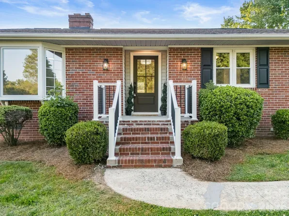 1447 Sullivan St, Rock Hill, SC 29730