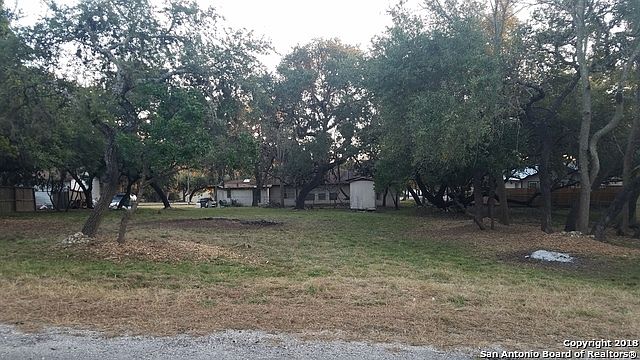 1st image of 395 Blue Gill Dr
