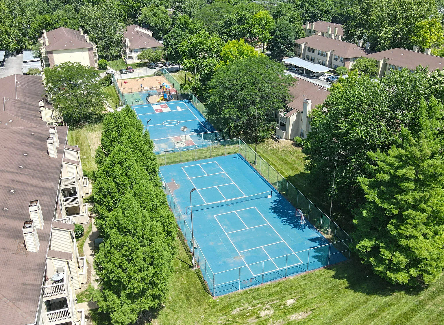 Lago Vista Apartments — Photo 3