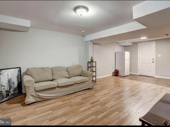 323 Bradley Ave