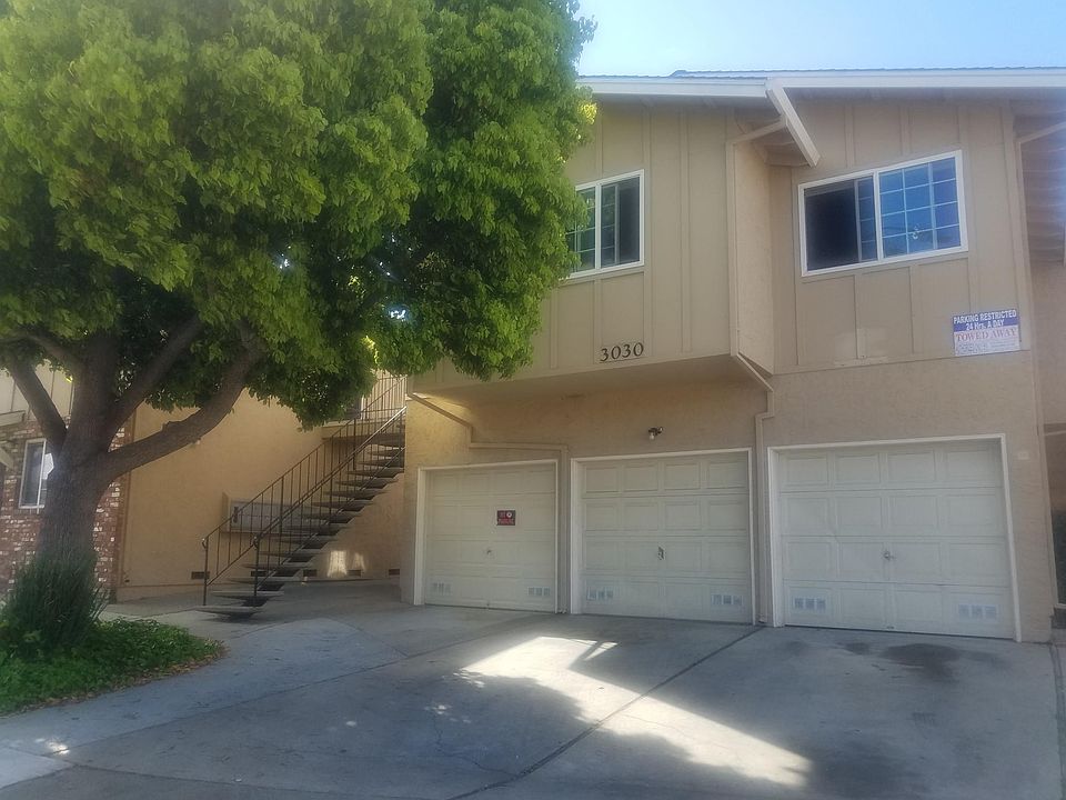 1st image of 3030 Magliocco Dr APT 6