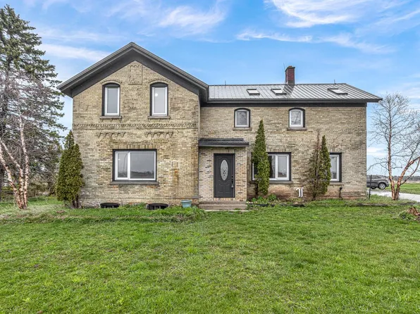 8511 Middle ROAD, Oostburg, WI 53070