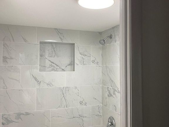 3rd image of 1200 NE Miami Gardens Dr #8