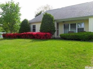 60 Imperial Dr, Miller Place, NY 11764
