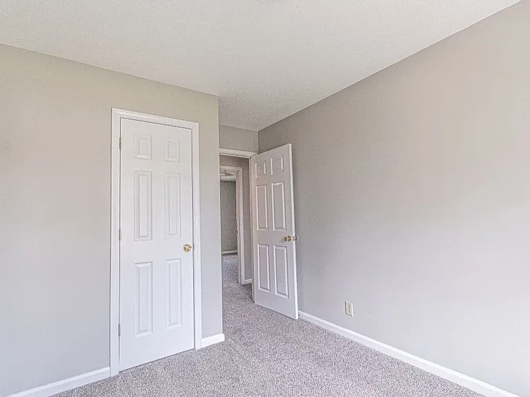 1805 Harbor Dr — Photo 11
