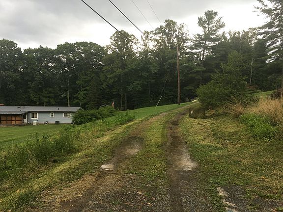 4th image of 161 Daybrook Dr