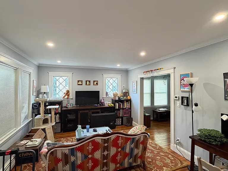 46-48 Baker St #1 — Photo 1