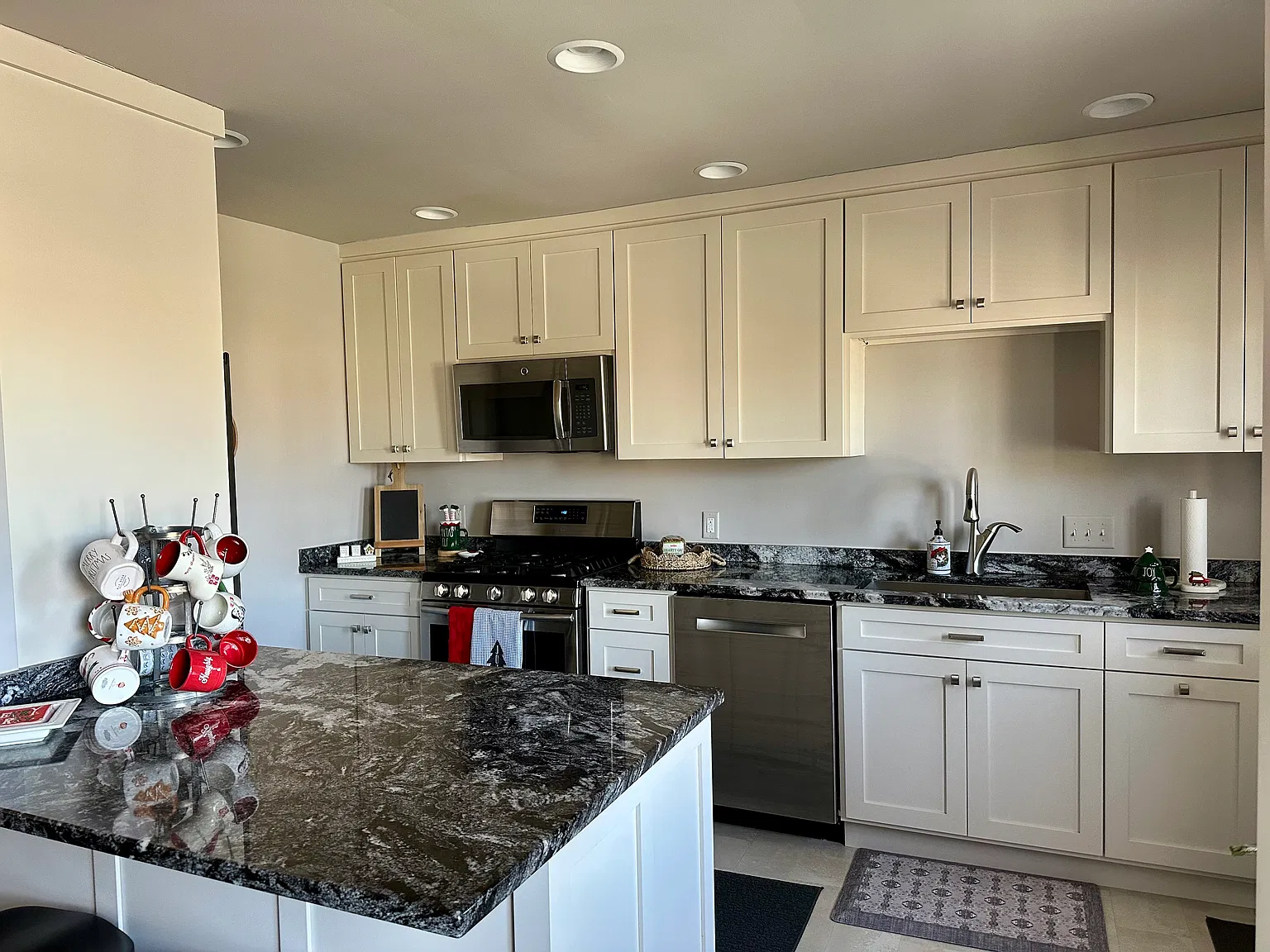 2 bed, 1488 sqft, $1,655 — Photo 1