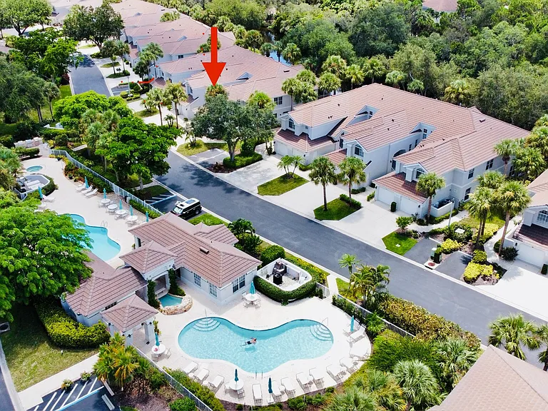 25216 Pelican Creek Cir #CIRCLE102 — Photo 34