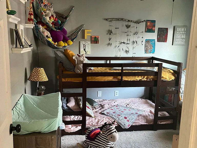 623 Spring St NE — Photo 9