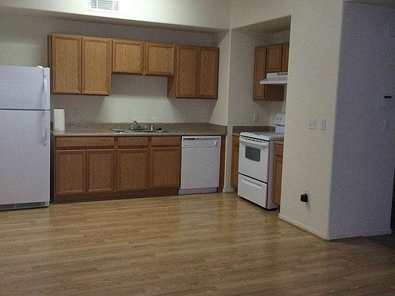 Kitchen/dinning/living room.