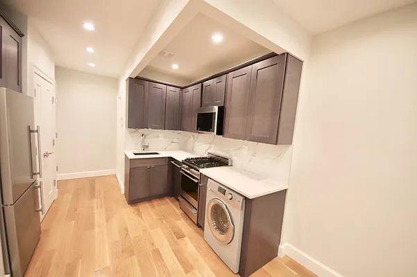 Rented by Tosh Marks Property Group | media 2