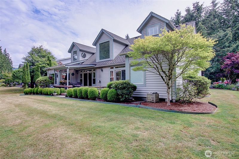 4th image of 11 Whispering Cedars Court