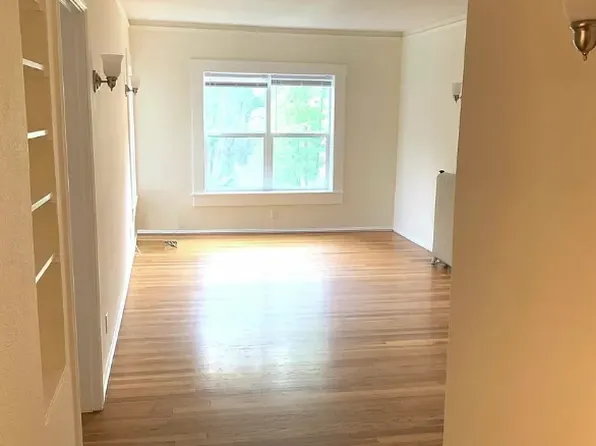 Westcott Apartments, 1517 NE 8th Ave #60d8de7a7, Portland, OR 97232