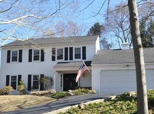 67 Country Corner Ln, Fairport, NY