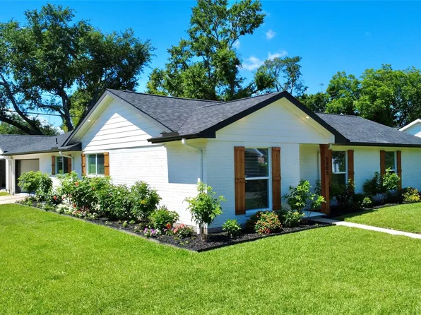 5803 Libbey Ln, Houston, TX 77092