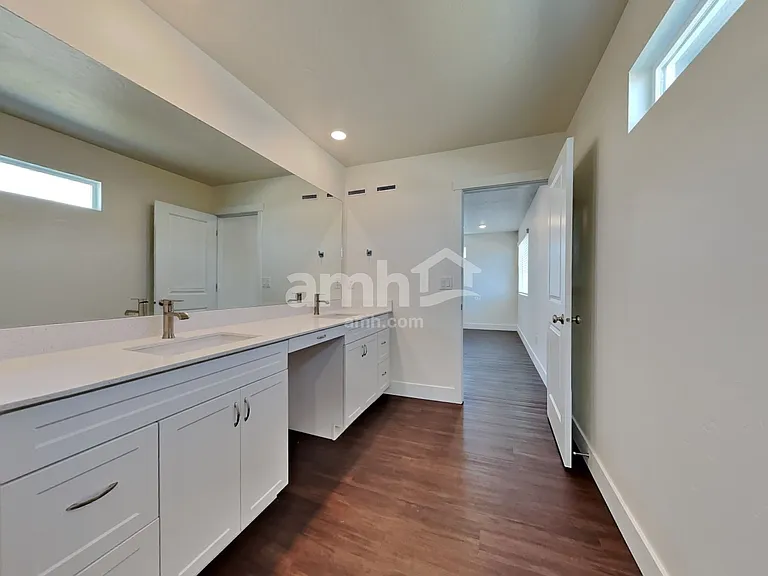 9480 W Clancey St — Photo 9