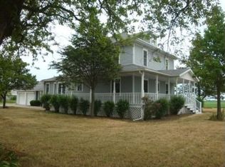 978 E 300 North Rd, Cissna Park, IL 60924