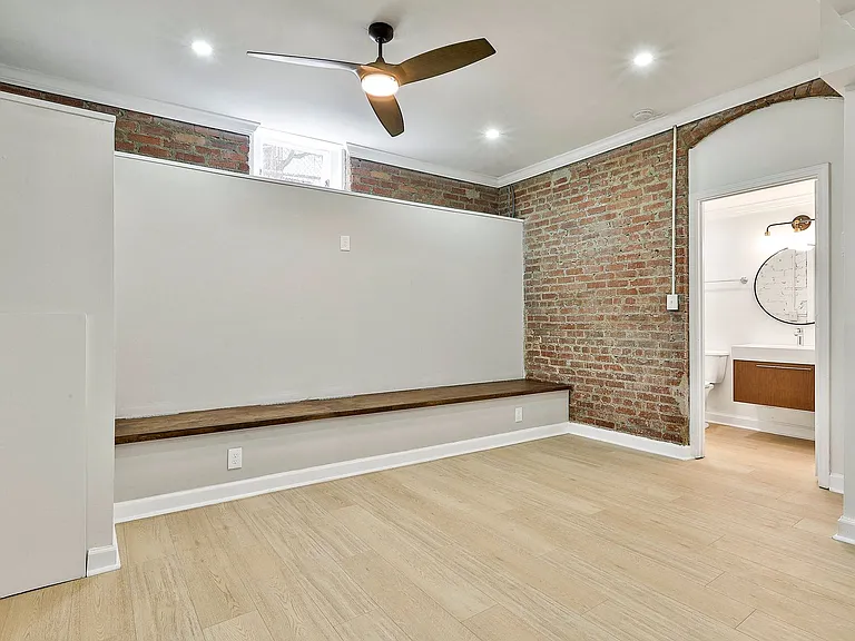 685 Argonne Ave NE #14 — Photo 16