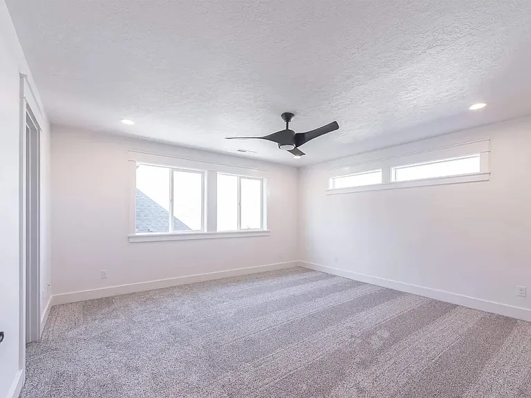 2203 E Hidcote St — Photo 21