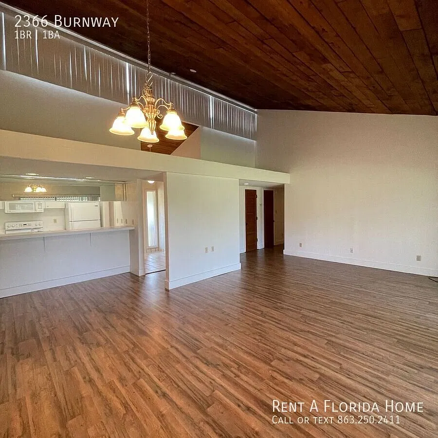 Move-In Ready! Pet-Friendly! Lovely 1-Bedroom, 1-Bath 2nd Floor Condo in the Grenelefe Community! — Photo 3
