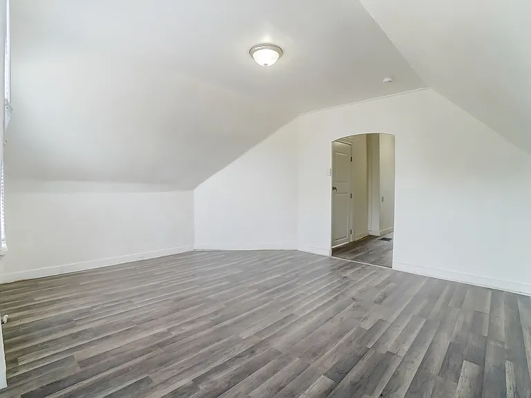 1768 Williams Ave — Photo 21
