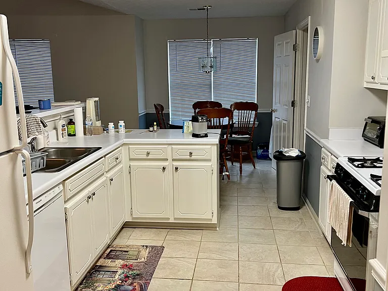 300 Landing Dr — Photo 14