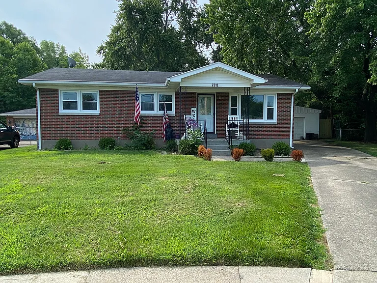 7312 Lora Dr — Photo 1