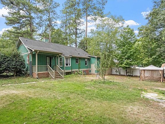 2nd image of 105 Glenn Meadow Ct