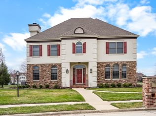 1607 Chestnut Grove Ct, Champaign, IL