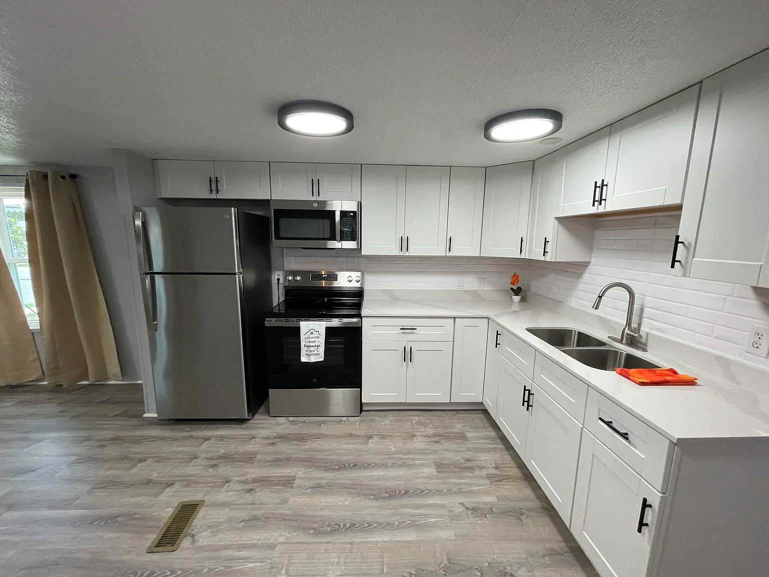 2 bed, 650 sqft, $1,275 — Photo 3