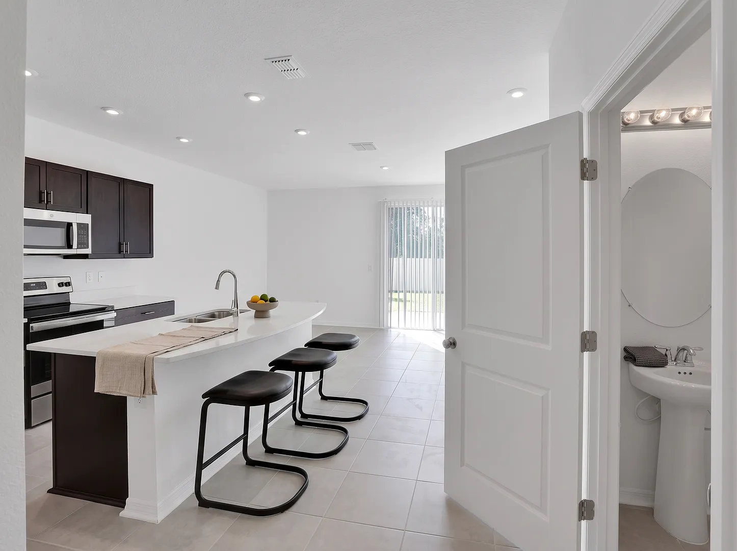 Brand New Move-In Ready Townhome with Pool Access in Annie's Walk Near JAX Airport! — Photo 3