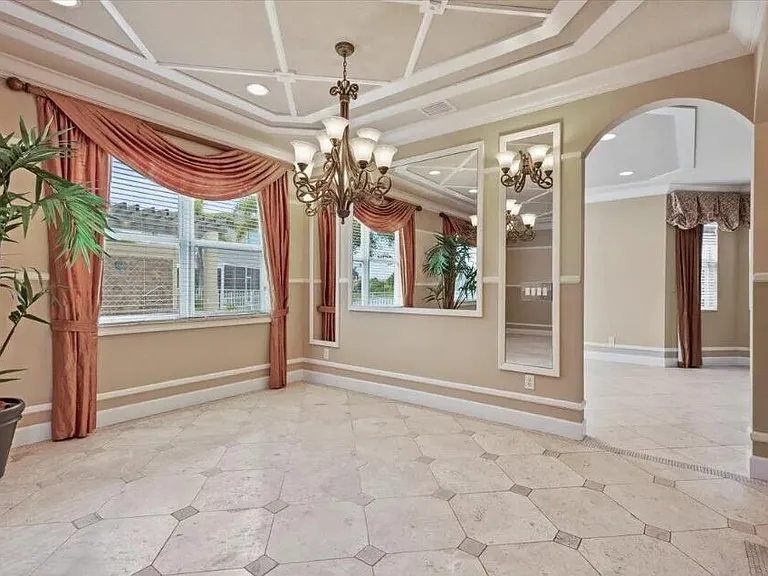 2335 NW Via Della Ct — Photo 12