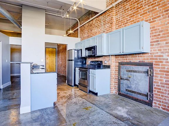 4th image of 200 Main St APT 501