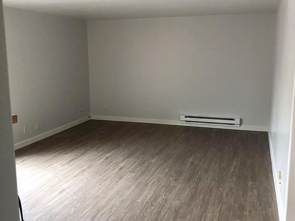 4th image of 750 Powderhorn Ln APT L-4