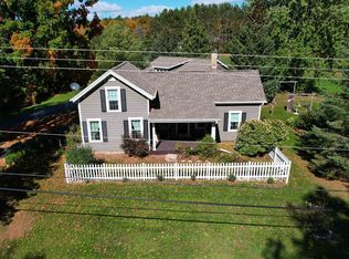 815 Grandview Rd, Hortonville, WI 54944