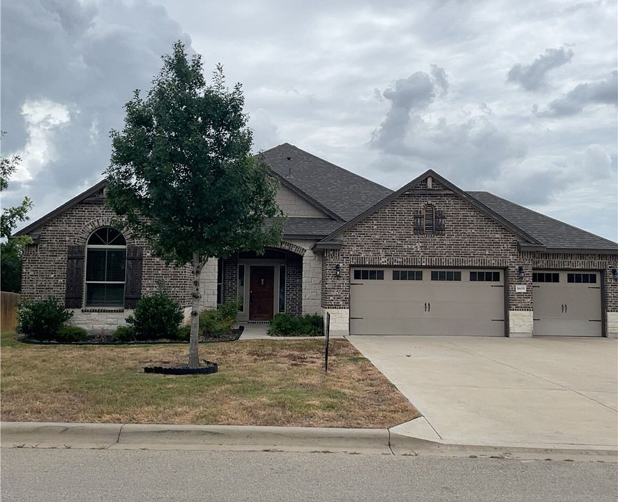 1st image of 5605 Shire Dr